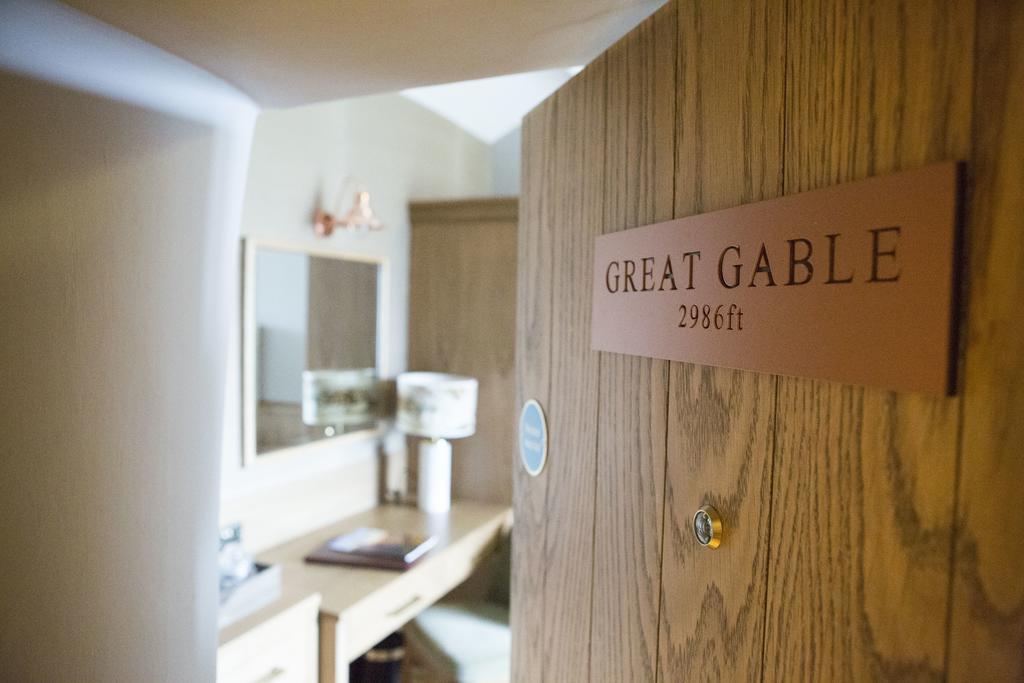 The Queen'S Head Hotel トラウトベック エクステリア 写真