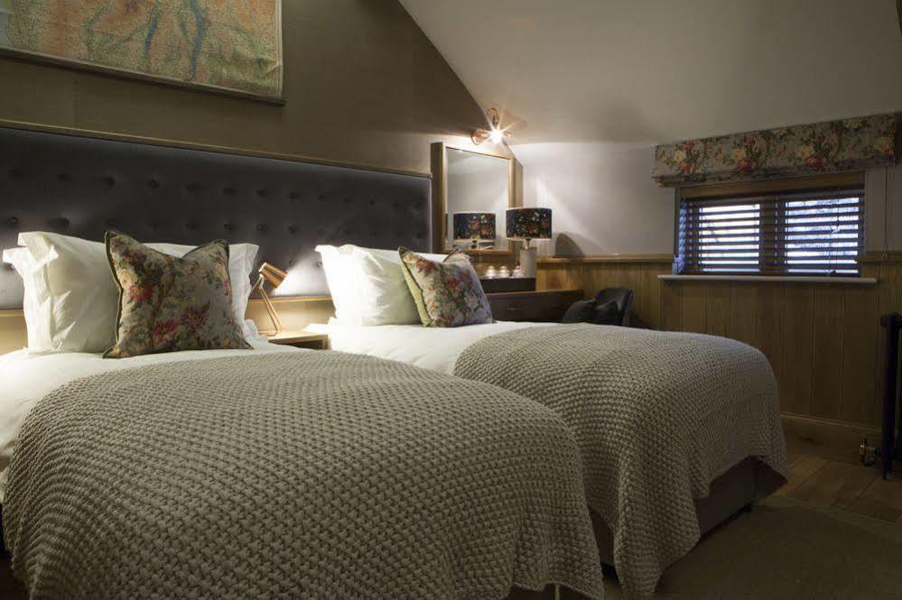 The Queen'S Head Hotel トラウトベック エクステリア 写真